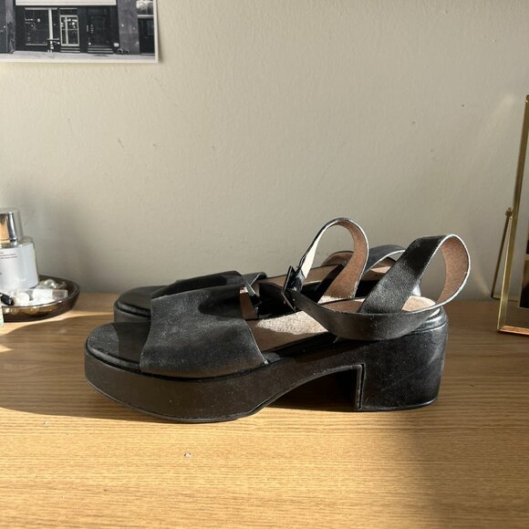 Seychelles Platform Heels - Picture 2 of 5